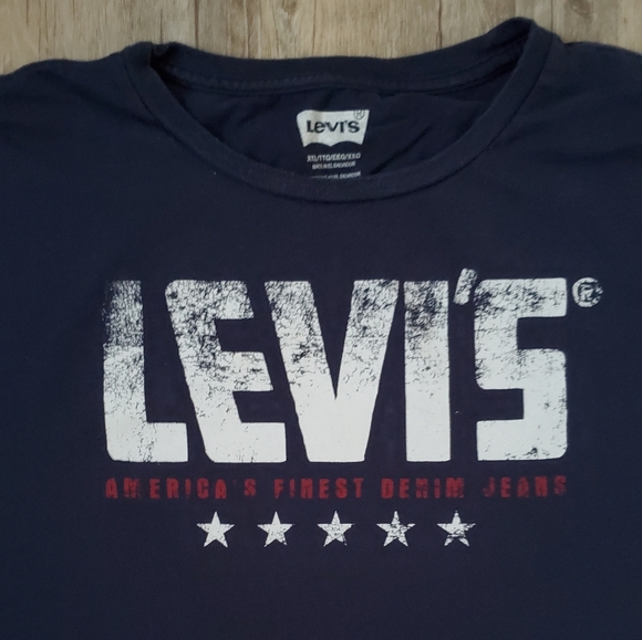 Levi's tshirt - Picture 3 of 4